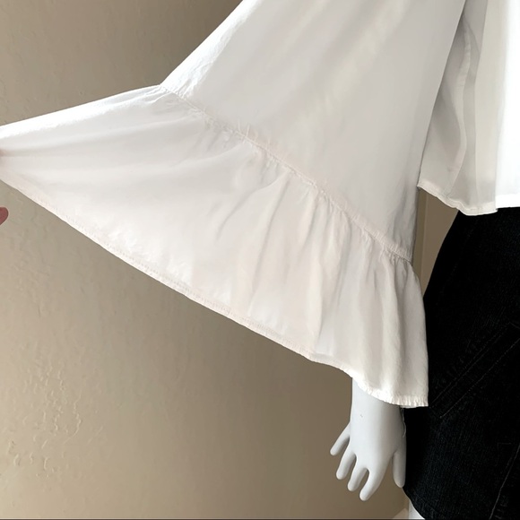 LF Rumor Boutique Flowy Off the Shoulder White Crop Top Size Medium - Picture 7 of 14